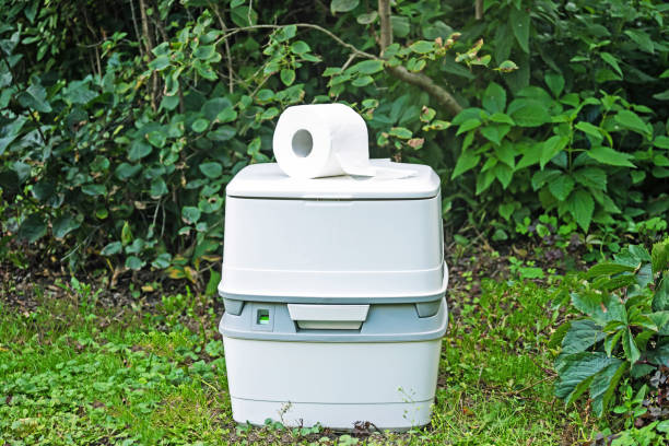Best Portable restroom trailer rental  in Daytona Beach Shores, FL